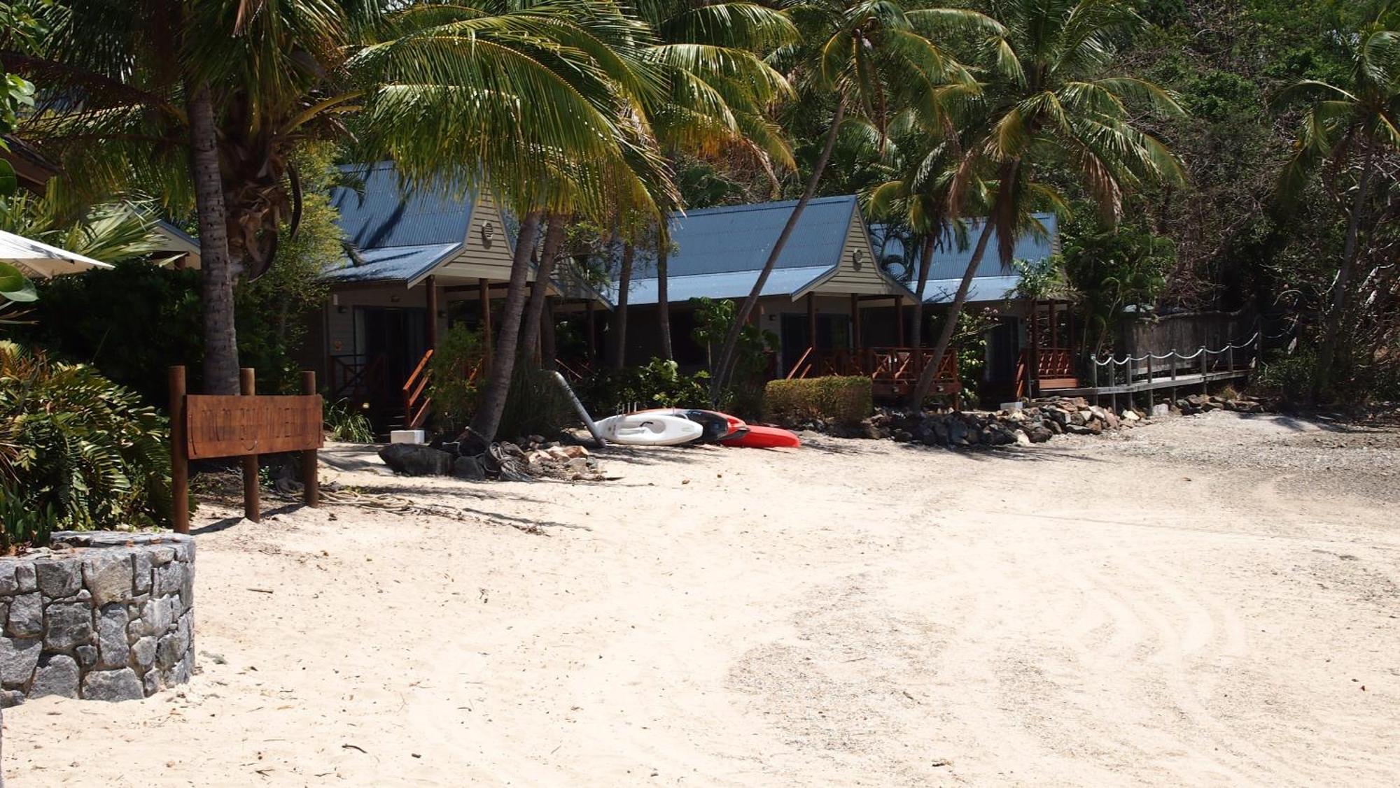 Palm Bay Resort Long Island Bagian luar foto
