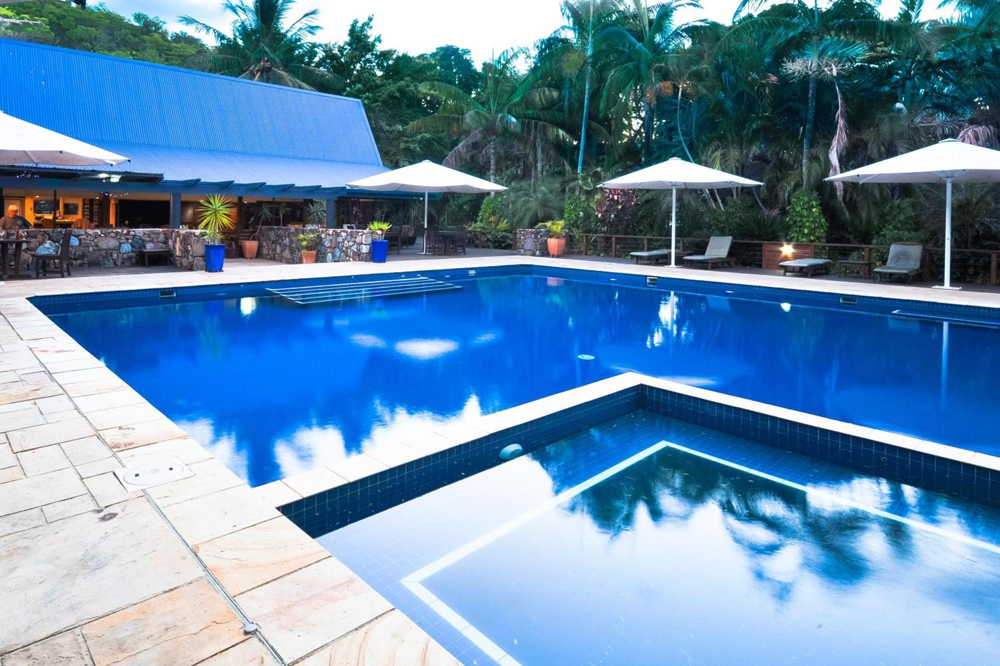 Palm Bay Resort Long Island Bagian luar foto